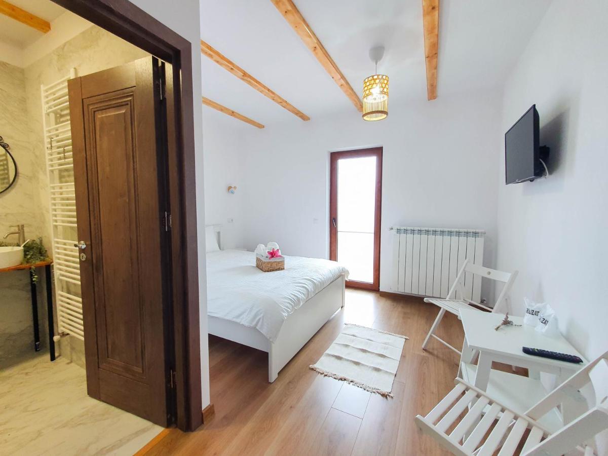 Domeniul Acasa In Vadu Izei Maramu Hotel Bagian luar foto